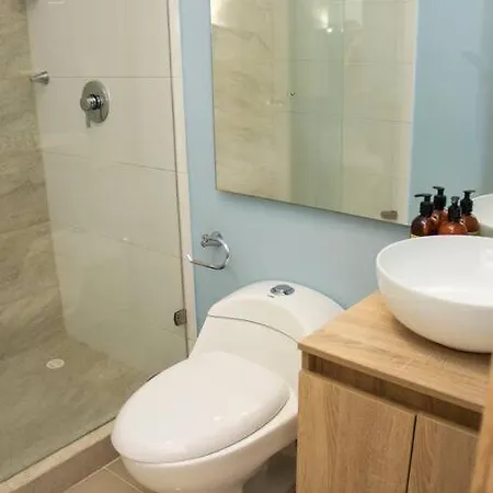 Apartamento Cozy Luxury Steps To The