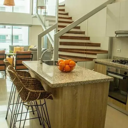 Cozy Luxury Steps To The Cartagena