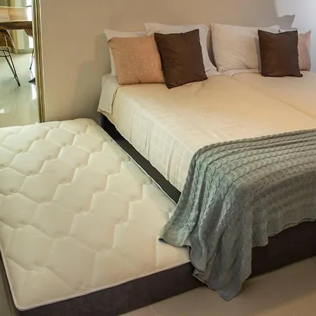 Cozy Luxury Steps To The Apartamento