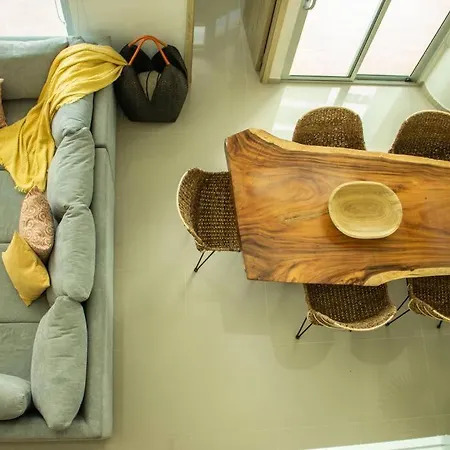 Apartamento Cozy Luxury Steps To The